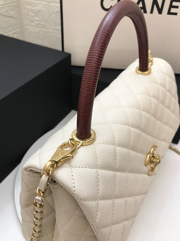 Anum Bags Detail
