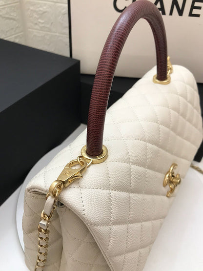 Anum Bags Detail