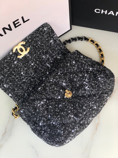 Anum Bags Detail