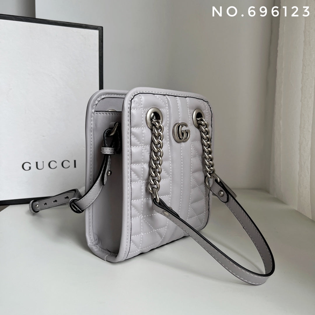 Anum Bags Detail