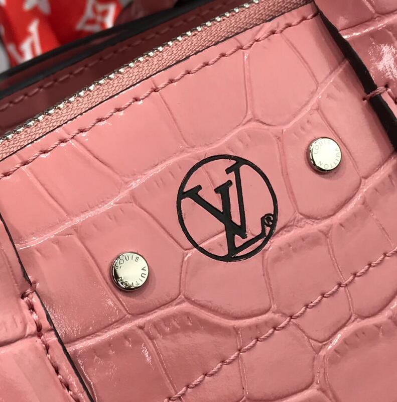 Anum Bags Detail