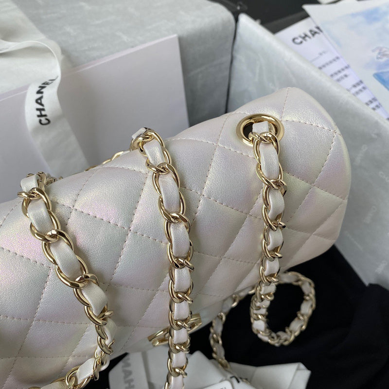 Anum Bags Detail