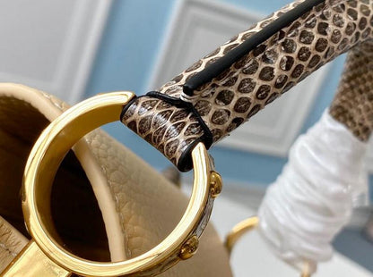 Anum Bags Detail