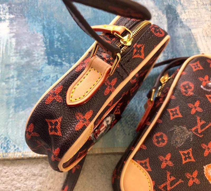 Anum Bags Detail