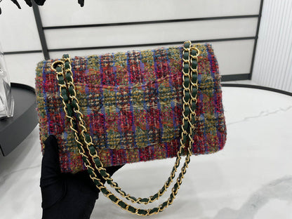 Anum Bags Detail