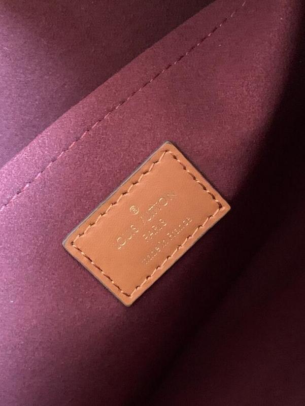 Anum Bags Detail