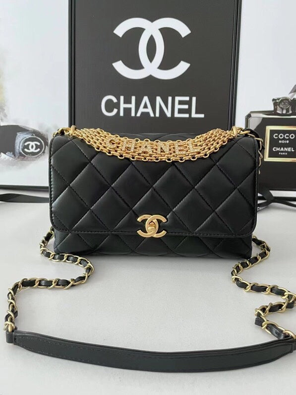 Anum Bags Detail