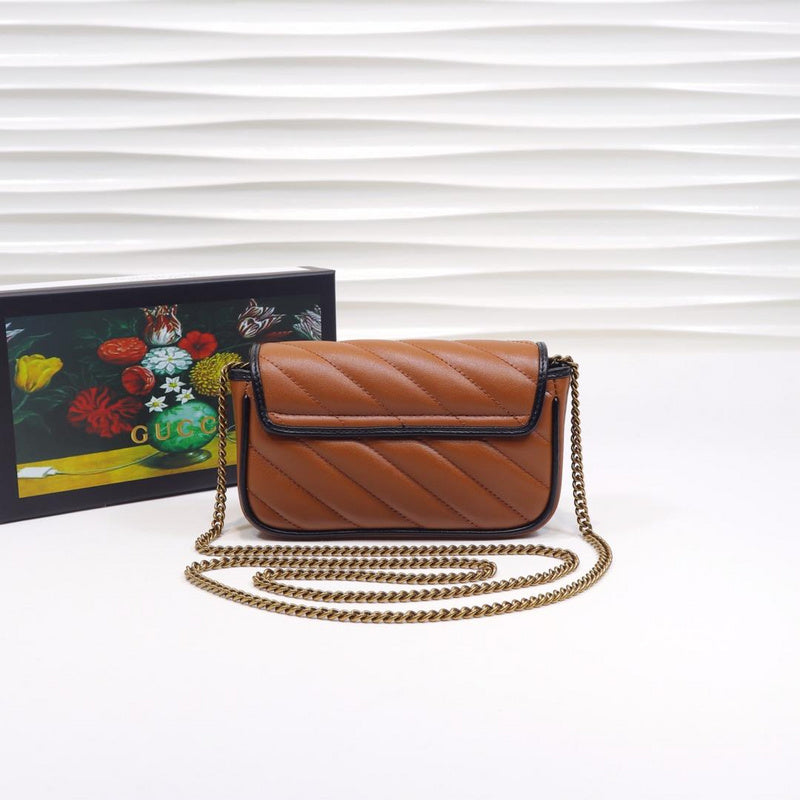 Anum Bags Detail