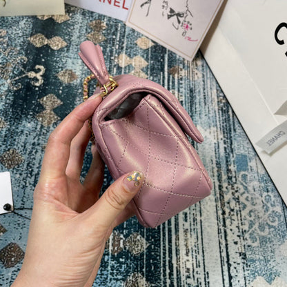 Anum Bags Detail