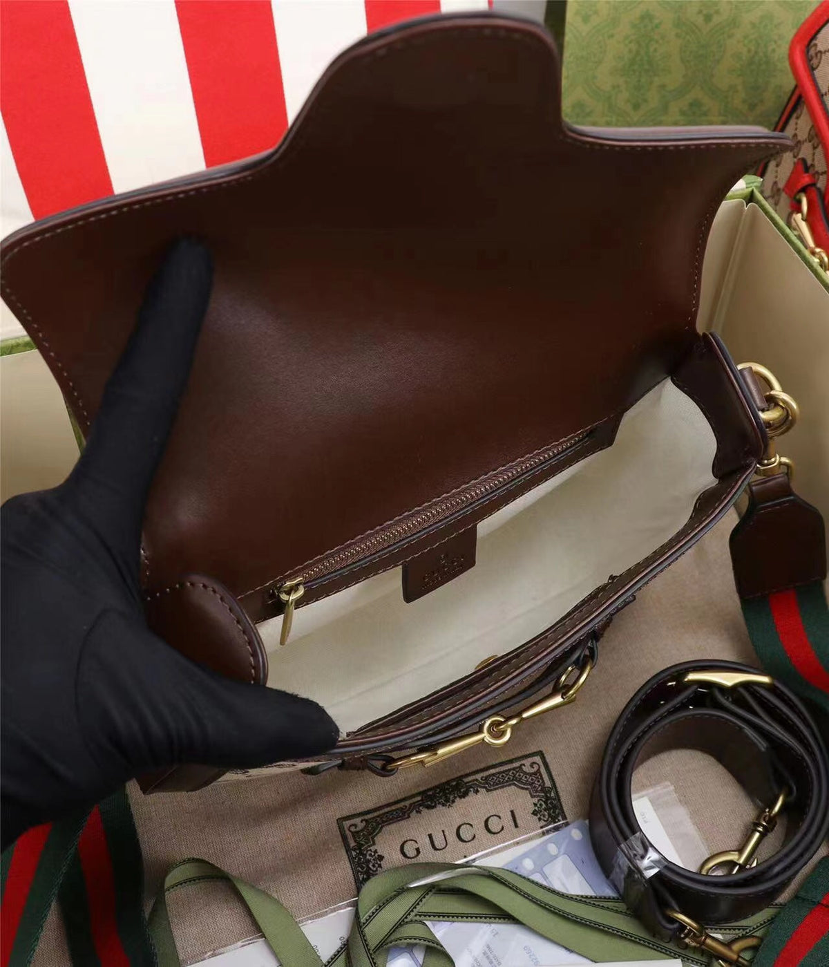 Anum Bags Detail