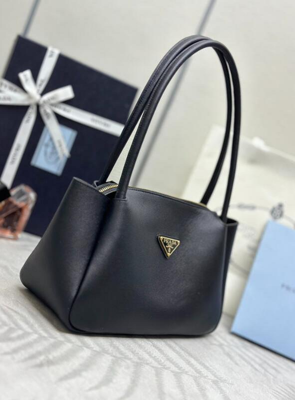 Anum Bags Bags

 - PD Bags - 048