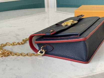Anum Bags Detail
