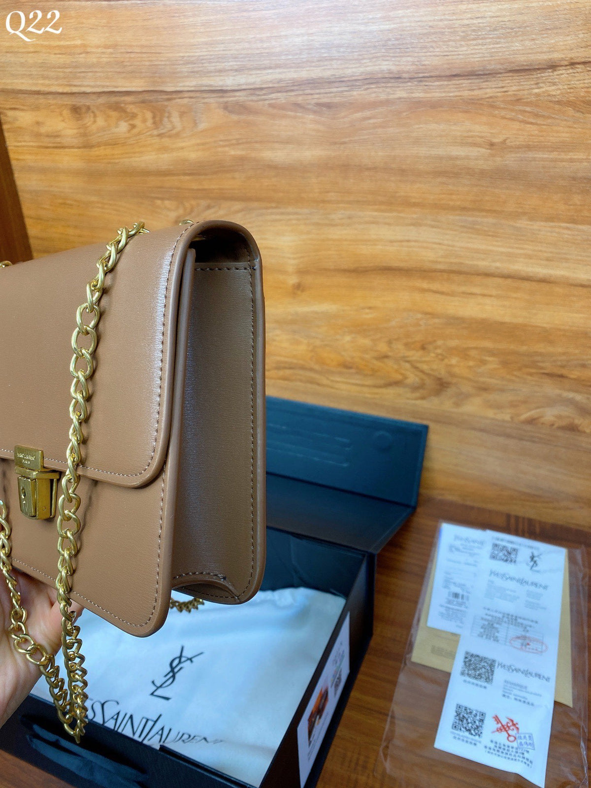 Anum Bags Detail