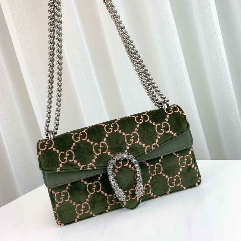 Anum Bags Detail