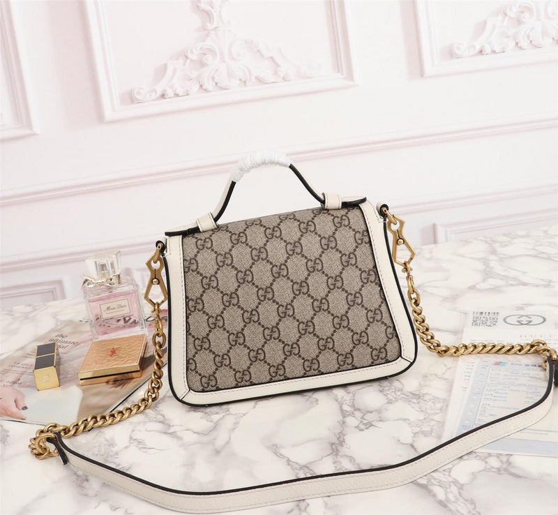 Anum Bags Detail