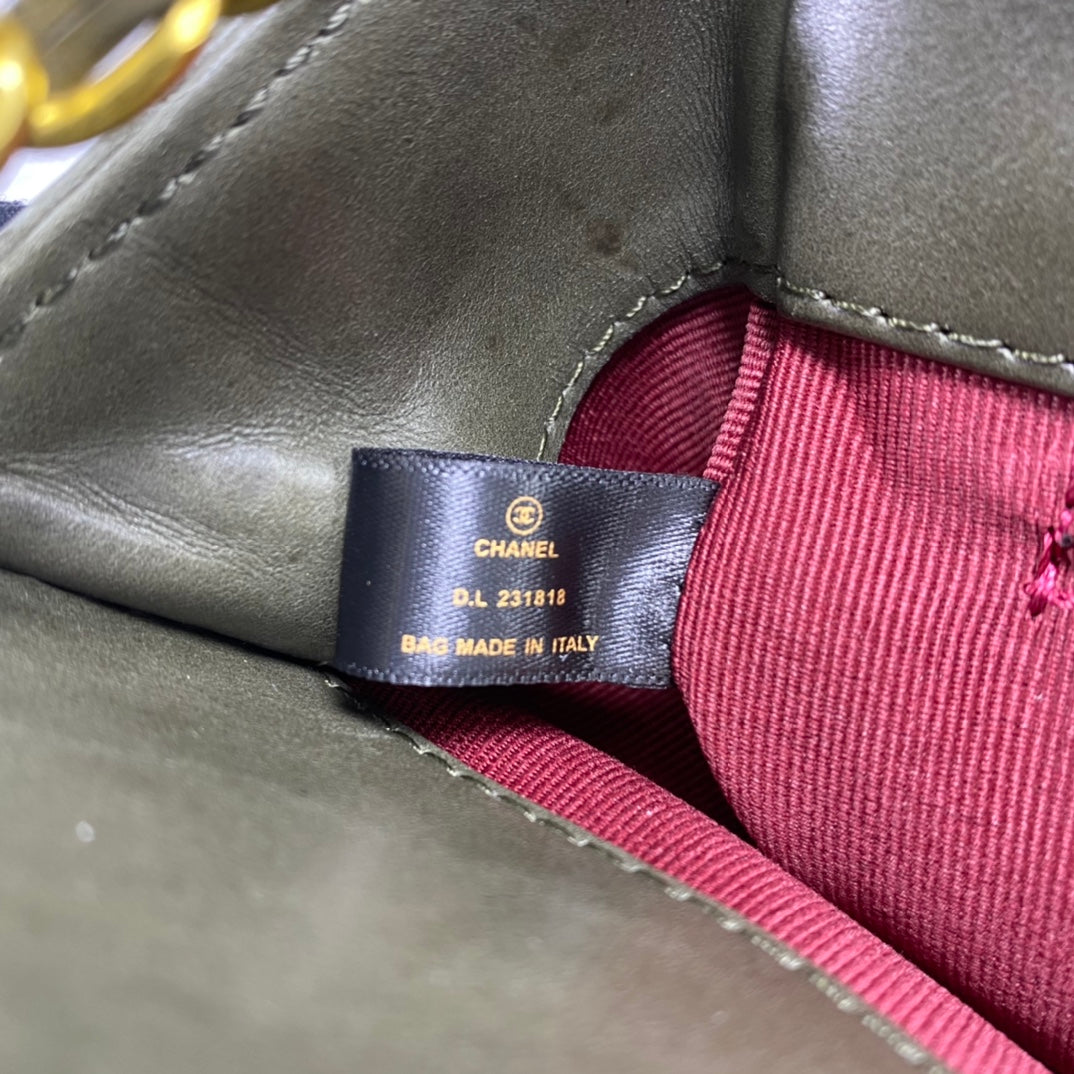 Anum Bags Detail