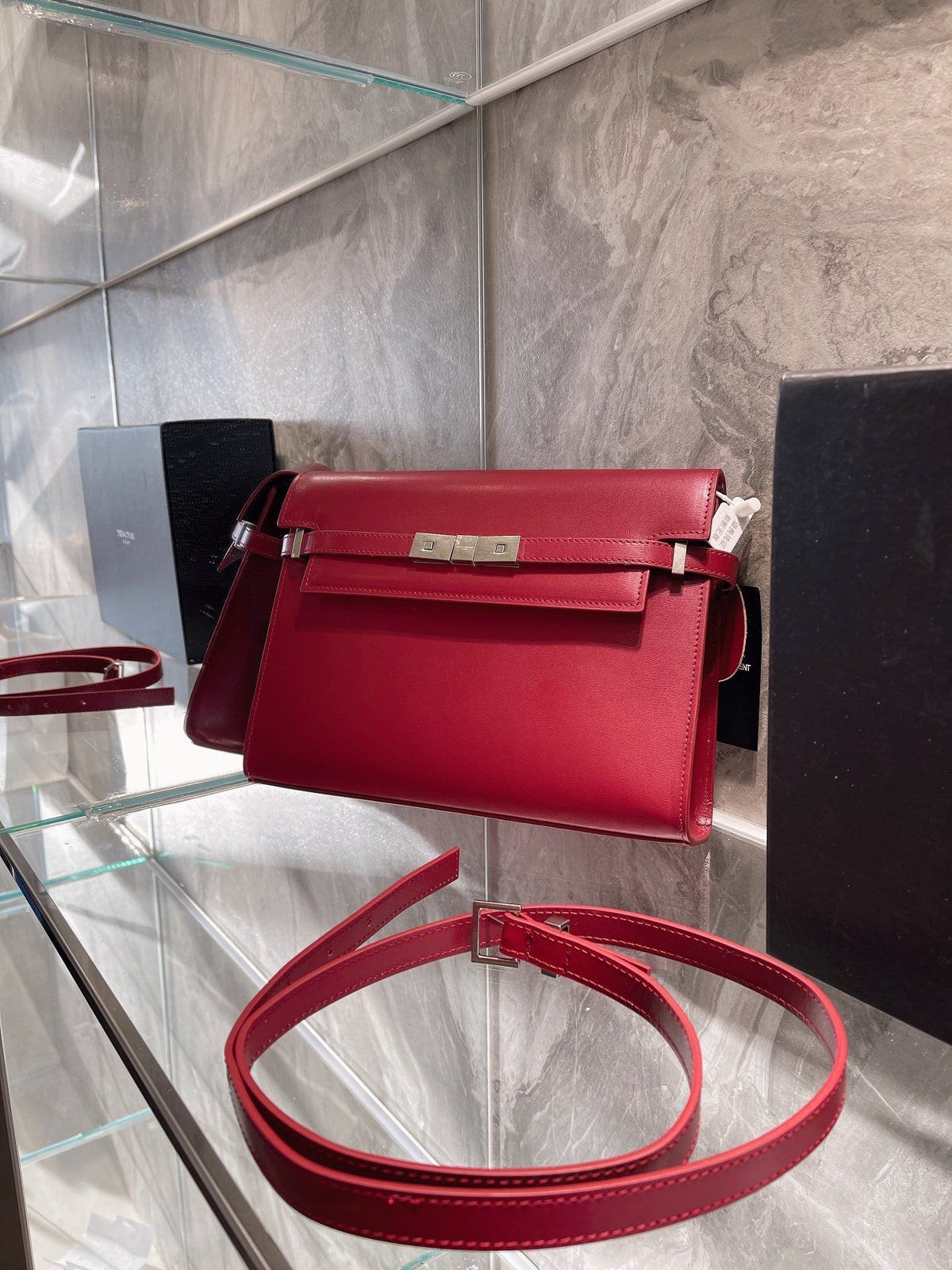 Anum Bags Detail