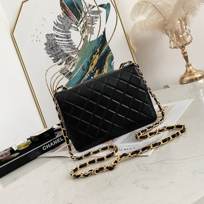 Anum Bags Detail