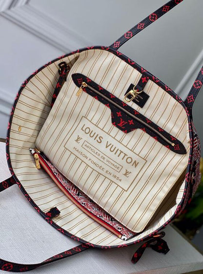 Anum Bags Detail