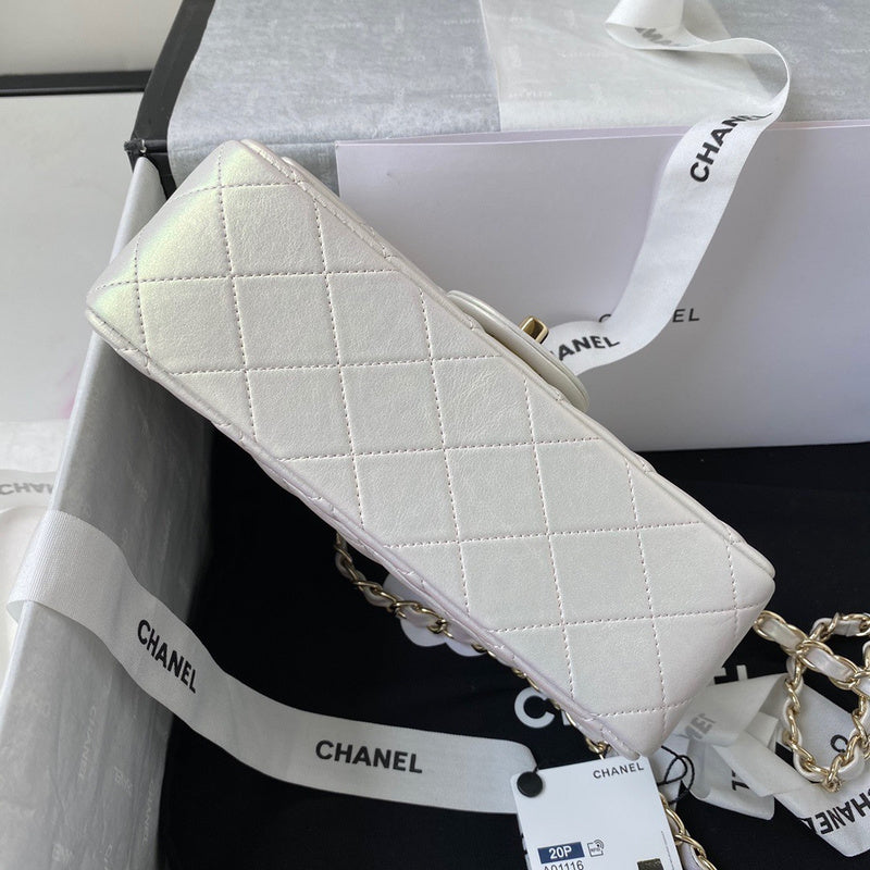 Anum Bags Detail