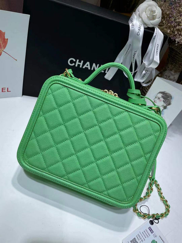 Anum Bags Detail