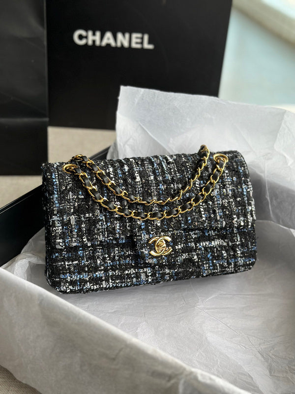 Anum Bags Detail