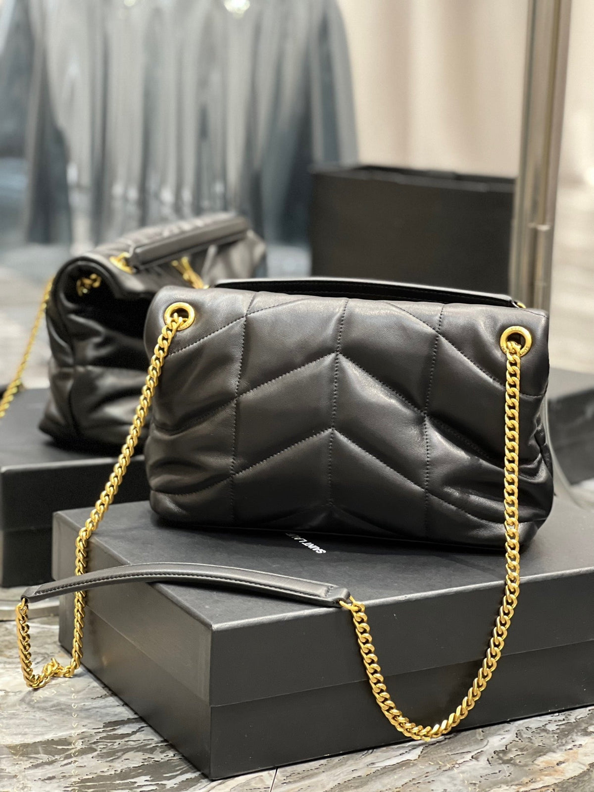 Anum Bags Detail