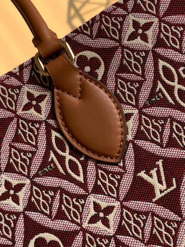 Anum Bags Detail