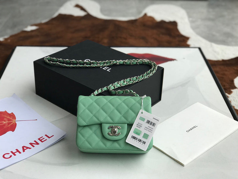 Anum Bags Detail