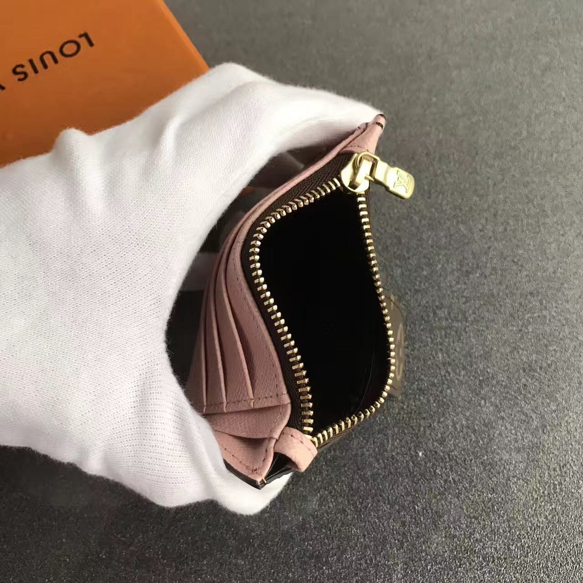 Anum Wallets - DESIGNER WALLETS FOR WOMEN - AFFORDABLE LUXURY - 4440
