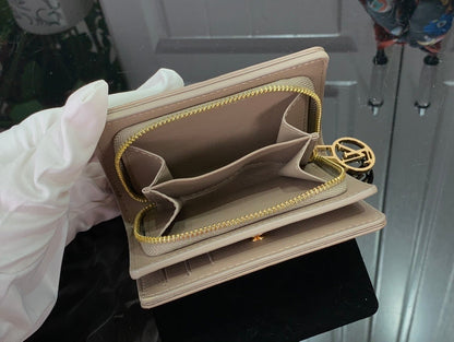 Anum Wallets - DESIGNER WALLETS FOR WOMEN - AFFORDABLE LUXURY - 4556