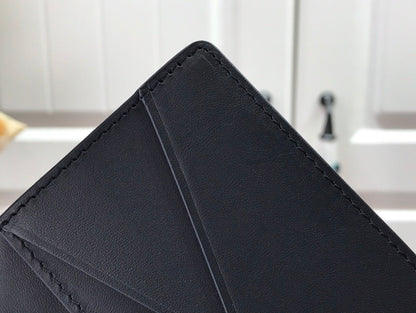 Anum Wallets - DESIGNER WALLETS FOR WOMEN - AFFORDABLE LUXURY - 4936