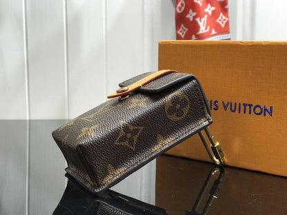 Anum Wallets - DESIGNER WALLETS FOR WOMEN - AFFORDABLE LUXURY - 4752