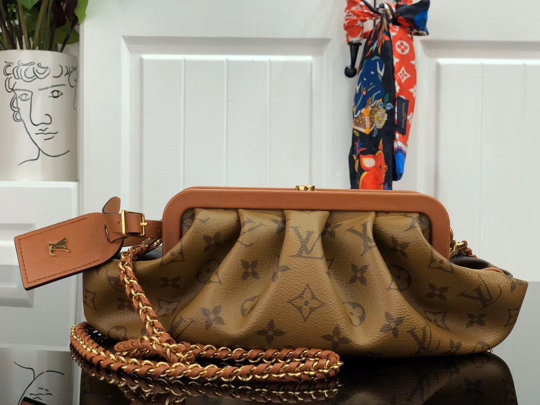 new-luxury-designer-bags-nm22060