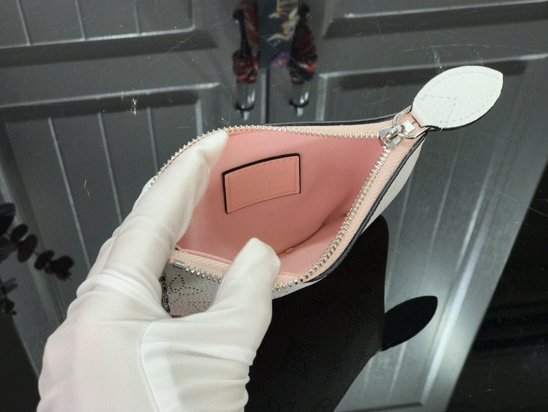 Anum Wallets - DESIGNER WALLETS FOR WOMEN - AFFORDABLE LUXURY - 4400