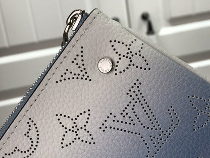 Anum Wallets - DESIGNER WALLETS FOR WOMEN - AFFORDABLE LUXURY - 4400