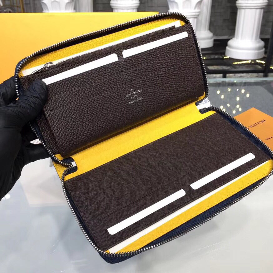 Anum Wallets - DESIGNER WALLETS FOR WOMEN - AFFORDABLE LUXURY - 4536