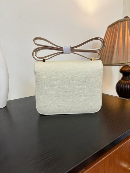 new-luxury-designer-bags-nm22923