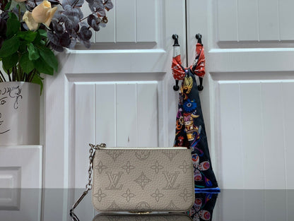 Anum Wallets - Premium Luxury Goods and Accessories - AFFORDABLE LUXURY - 4882