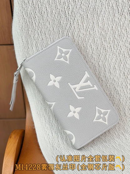 Anum Wallets - DESIGNER WALLETS FOR WOMEN - AFFORDABLE LUXURY - 4384