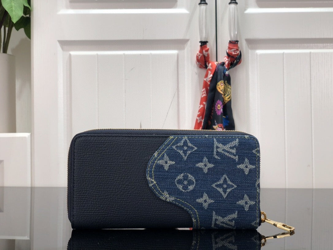 Anum Wallets - DESIGNER WALLETS FOR WOMEN - AFFORDABLE LUXURY - 5016