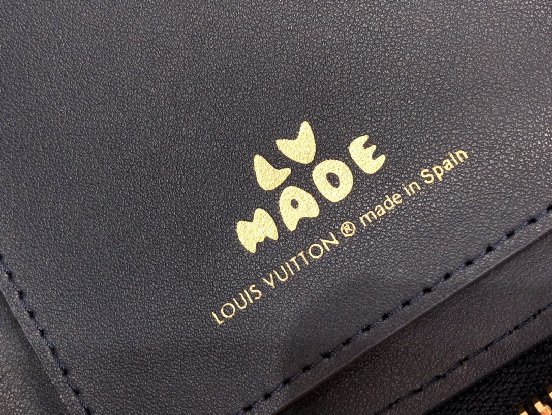 Anum Wallets - DESIGNER WALLETS FOR WOMEN - AFFORDABLE LUXURY - 5016