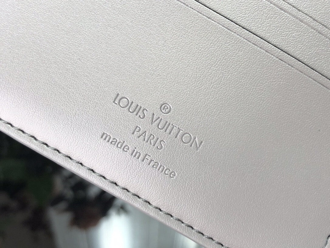 Anum Wallets - Best High-End Brands in One Place - AFFORDABLE LUXURY - 4405