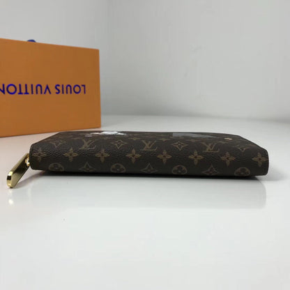 Anum Wallets - DESIGNER WALLETS FOR WOMEN - AFFORDABLE LUXURY - 4628