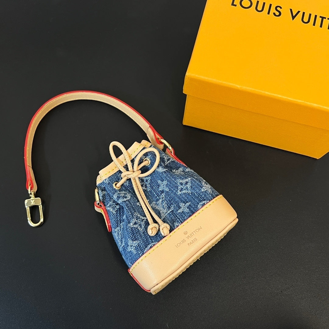 Anum Wallets - DESIGNER WALLETS FOR WOMEN - AFFORDABLE LUXURY - 4656