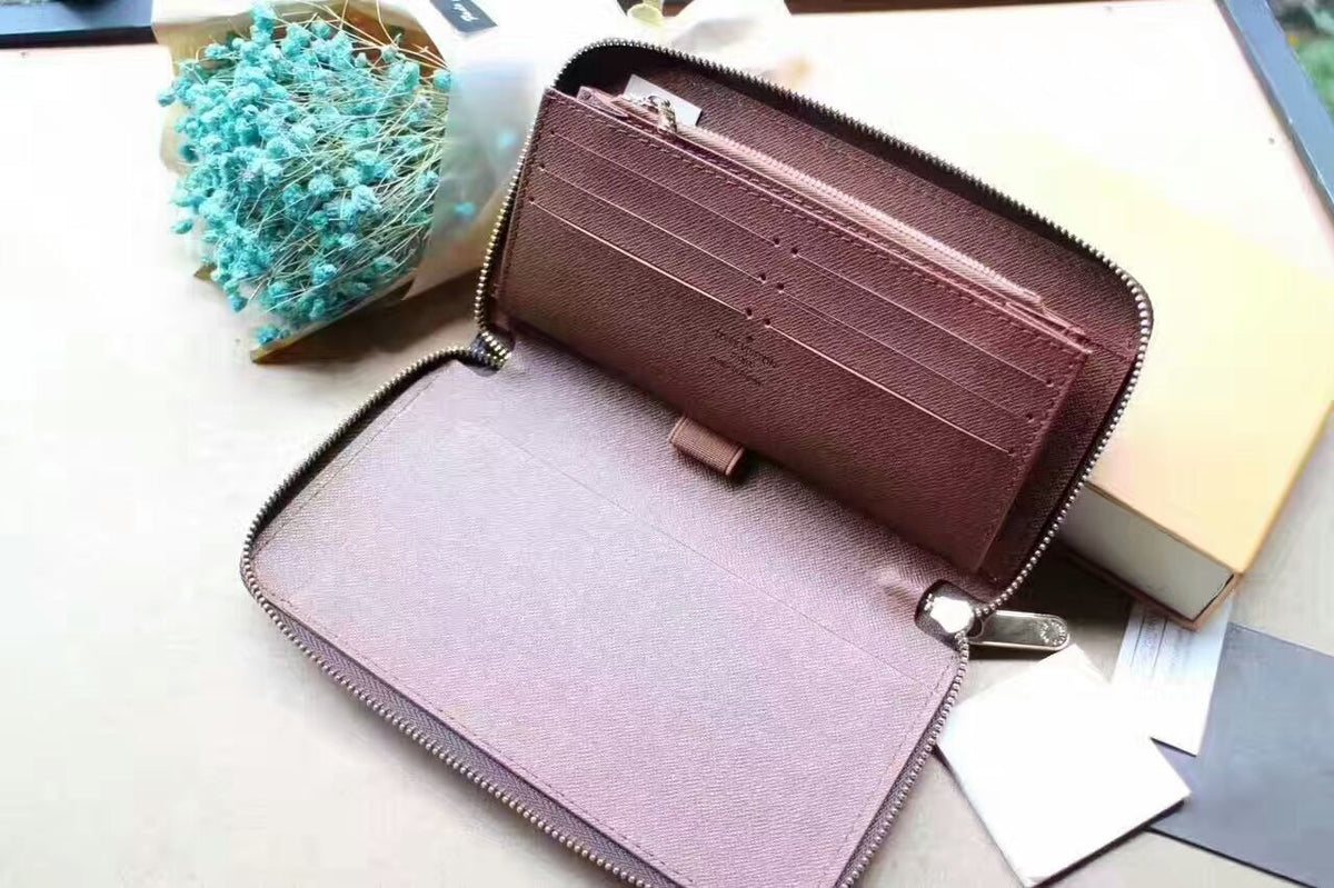 Anum Wallets - High-Quality Designer Products for You - AFFORDABLE LUXURY - 4427