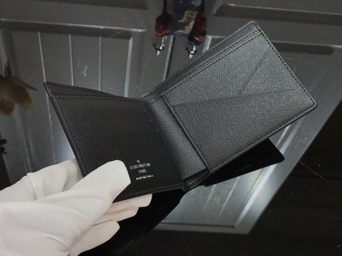 Anum Wallets - High-Quality Designer Products for You - AFFORDABLE LUXURY - 4939