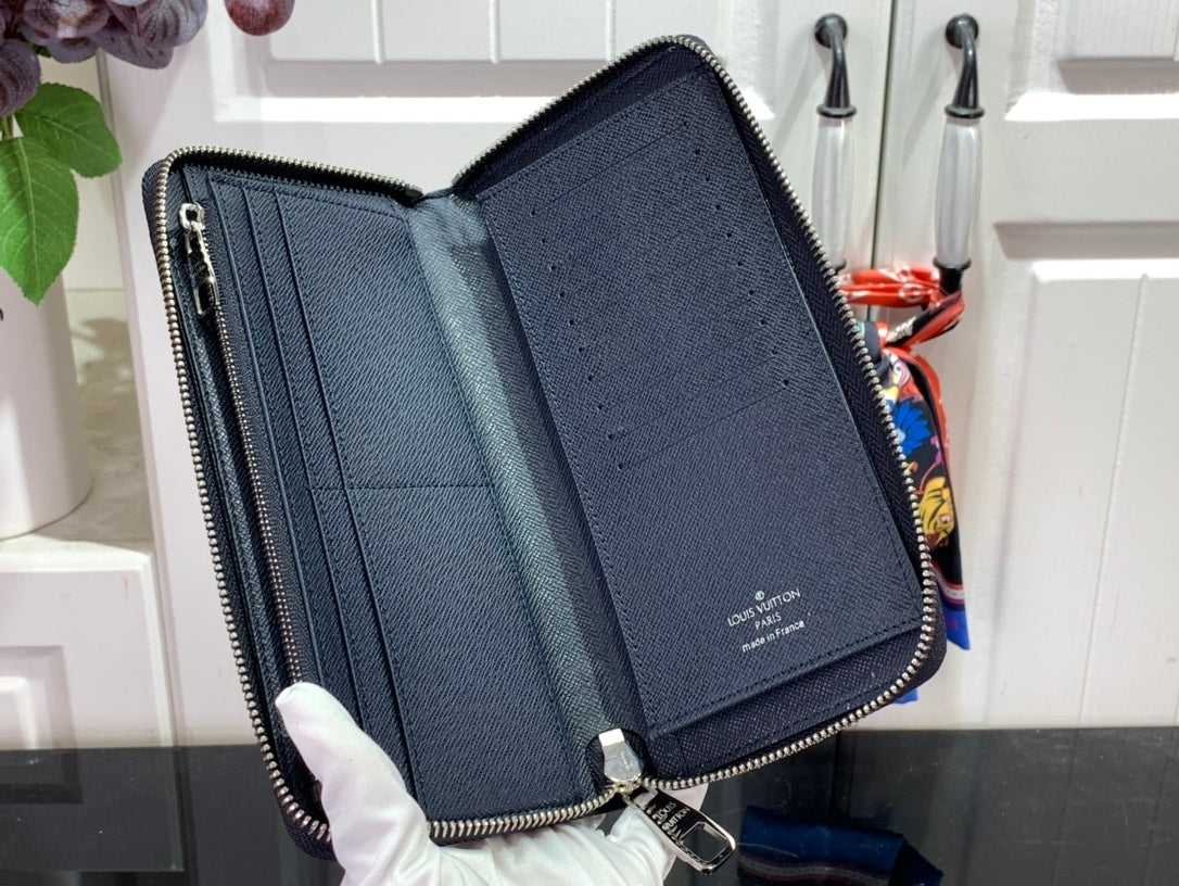 Anum Wallets - Best High-End Brands in One Place - AFFORDABLE LUXURY - 4645