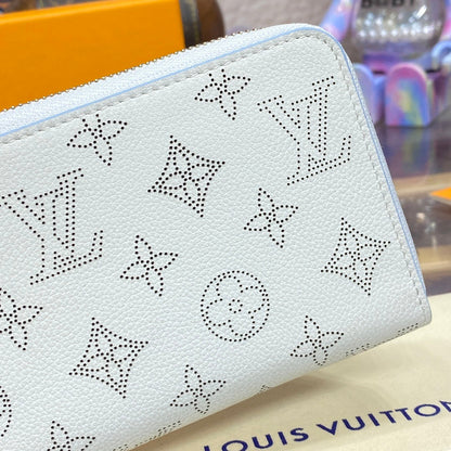 Anum Wallets - DESIGNER WALLETS FOR WOMEN - AFFORDABLE LUXURY - 4856
