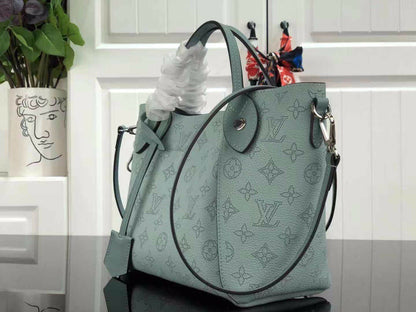 new-luxury-designer-bags-nm22037